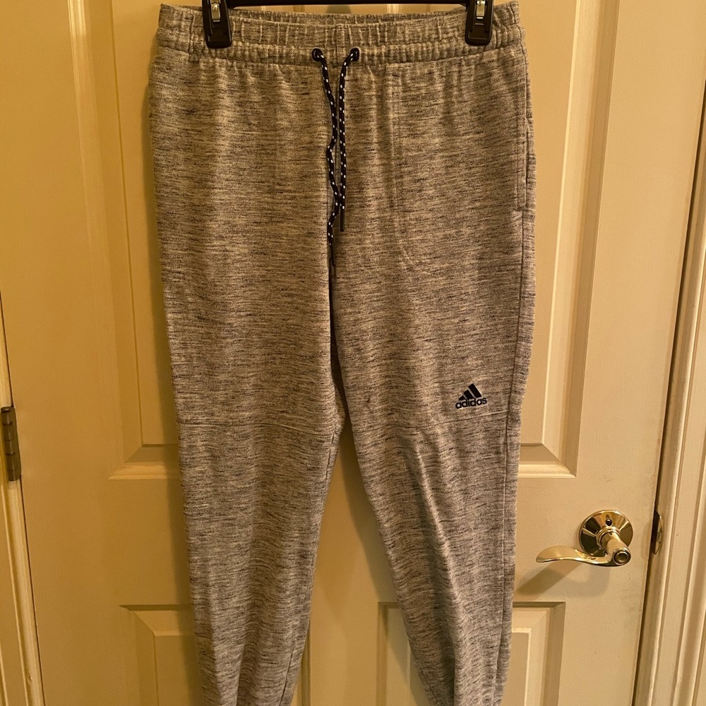 Adidas Joggers - Woven-feel cloth - Lite Gray M